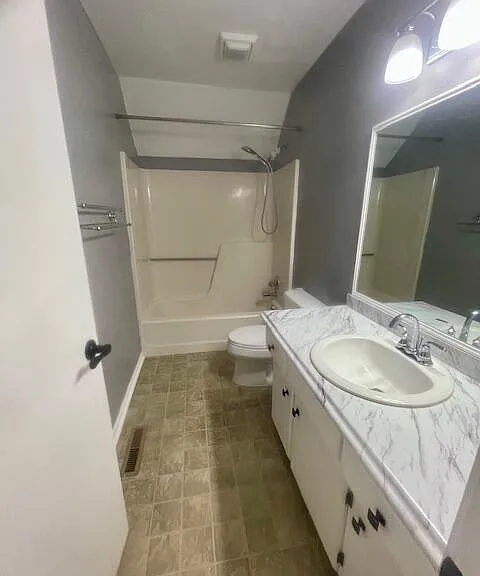 702 Beaver Park — Photo 19