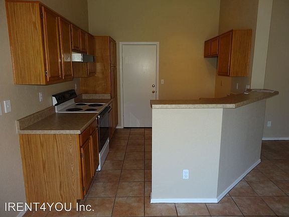 2nd image of 7749 W Myrtle Ave