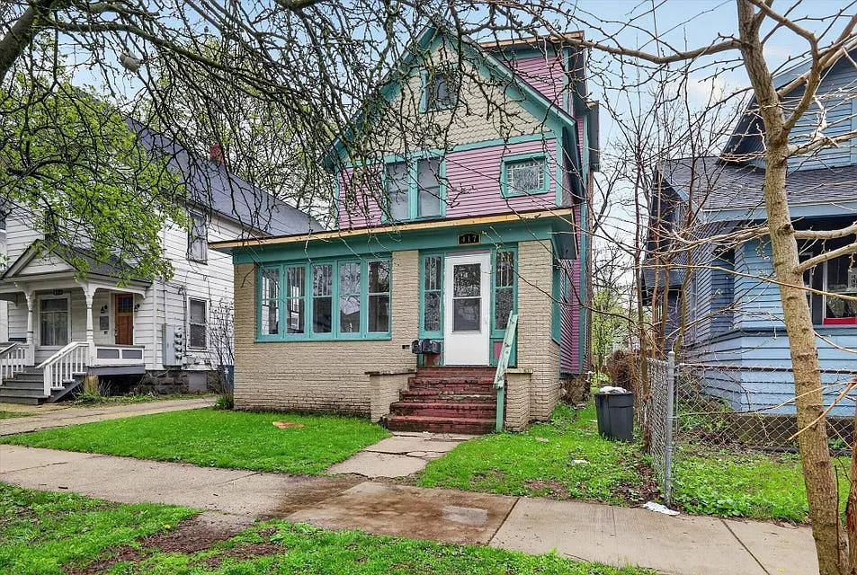 4 bed, 4356 sqft, $1,600 — Photo 3