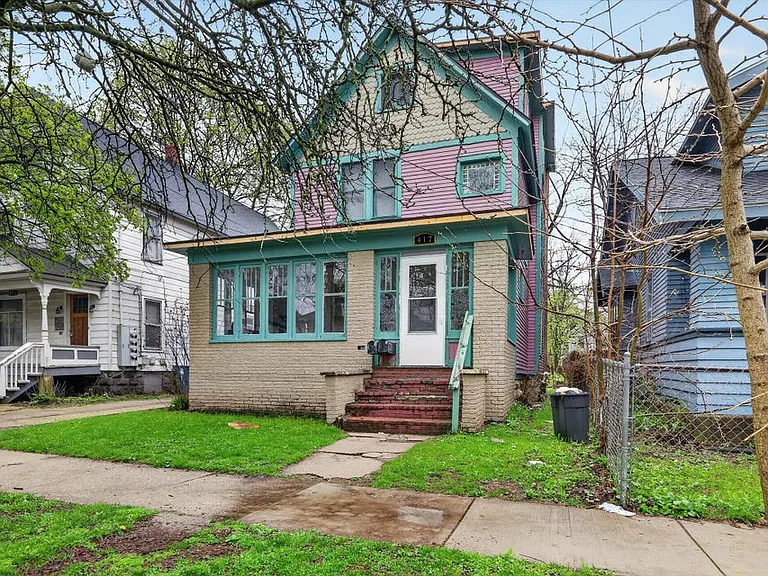 417 Locust St #2 — Photo 3