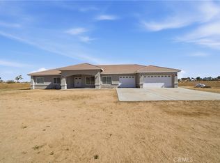 7576 Sunset Rd, Phelan, CA 92371