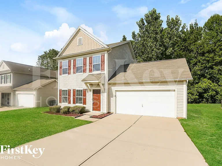 303 Landis Oak Way — Photo 2