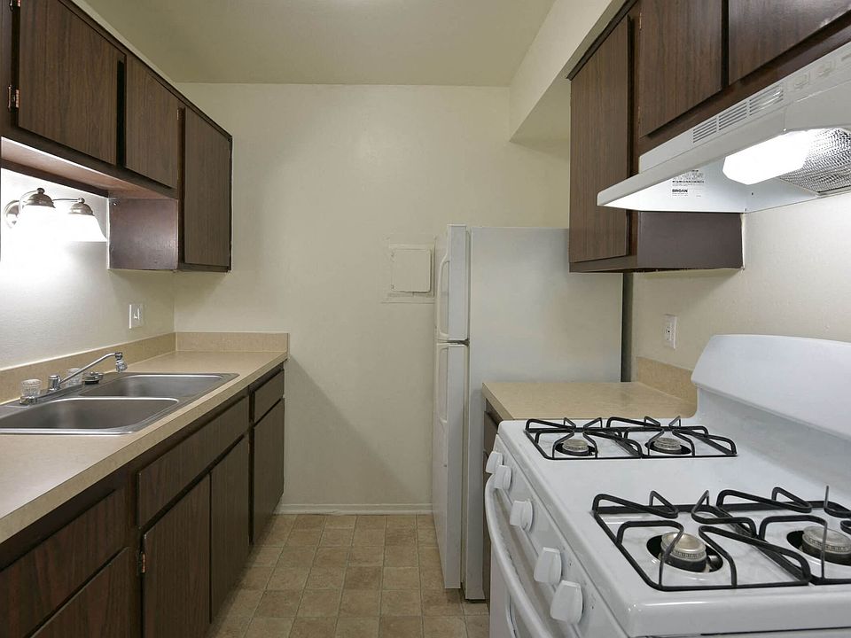 1st image of 3355 Thornwood Trl #1107