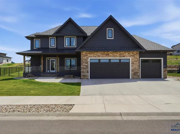 427 Gooseberry Rd, Spearfish, SD 57783