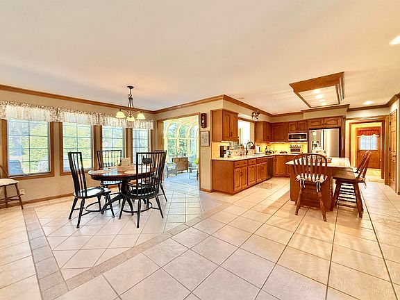 5th image of 2078 Regal Oaks Ct