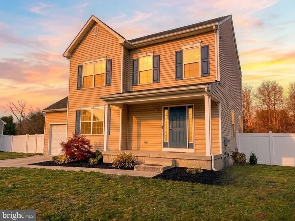 13 Du Mont Dr, Millville, NJ 08332