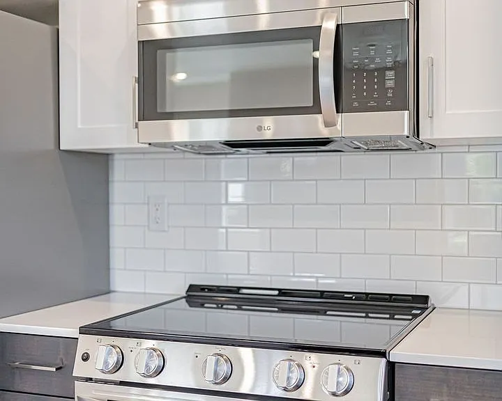 351 E Lorene St — Photo 12