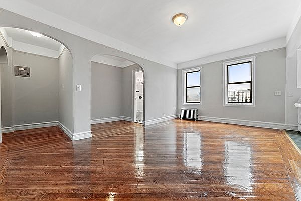 1st image of 4334 49th St APT 5H