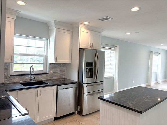 2nd image of 5 Vista Palm Lane #207