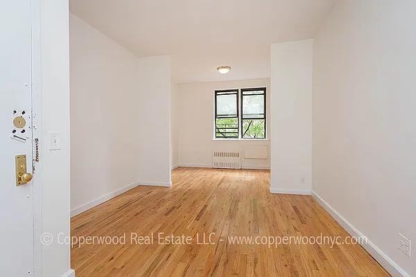 Rented by Copperwood Real Estate | media 10