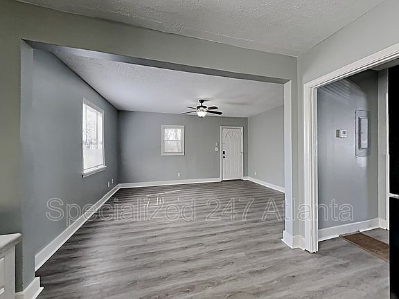 4th image of 211 Carver Cir NW