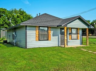505 S 15th St, Honey Grove, TX 75446