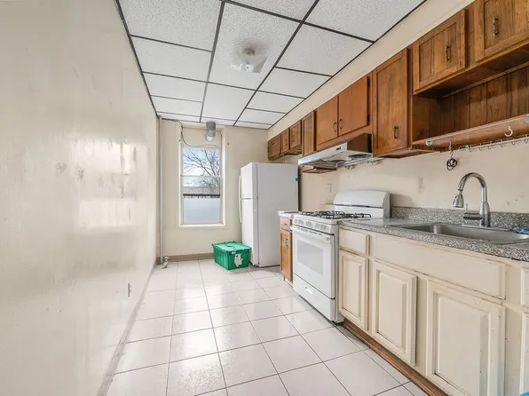 5209 Ft Hamilton Parkway image 17 of 31