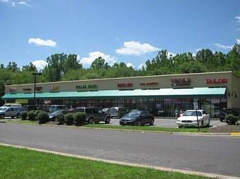 1st image of 5390 Lyndon Dr