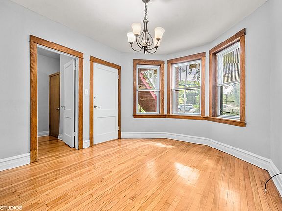 3rd image of 3040 N Albany Ave
