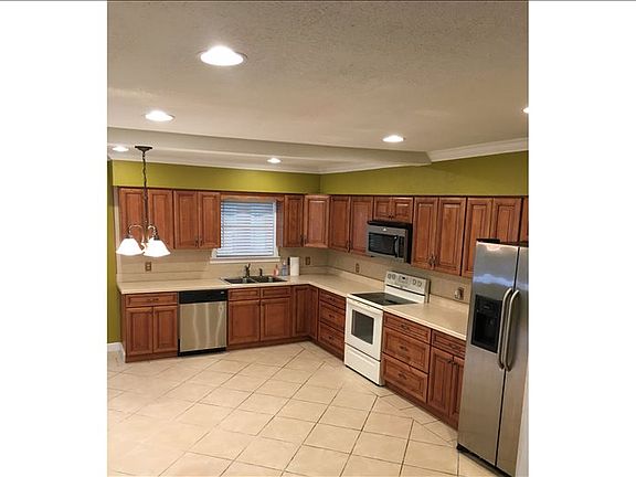 4th image of 10448 Kendrick St