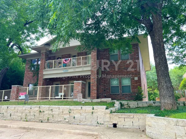420 W Franklin St APT 10, Waxahachie, TX 75165