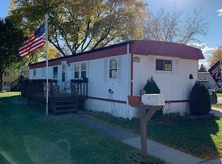 3249 Palmieri Cir, Park City, IL 60085