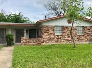 121 Brettonwood Dr, San Antonio, TX 78218