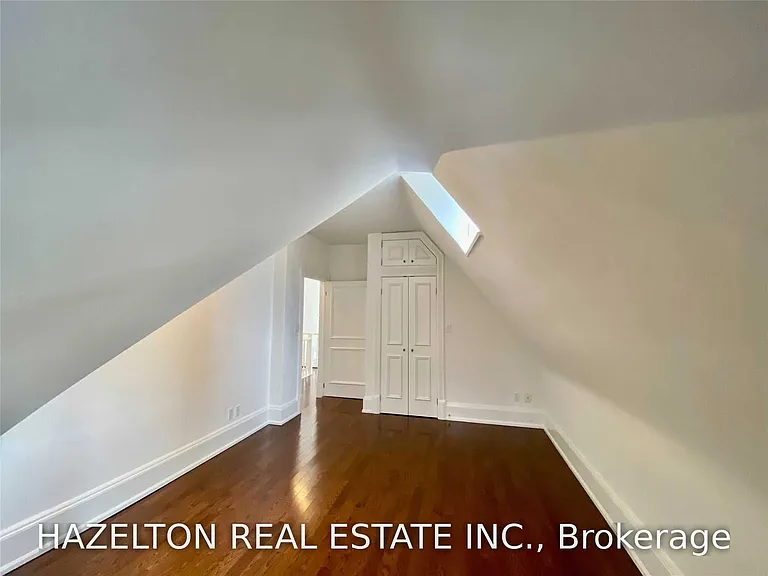 19 Lowther Ave #3 — Photo 22