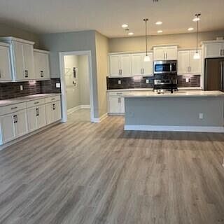 4th image of 5659 Embassy Dr
