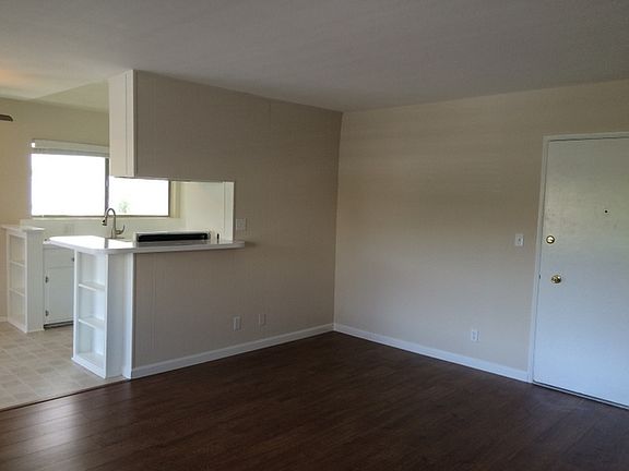 2nd image of 1807 Purdue Ave APT 5