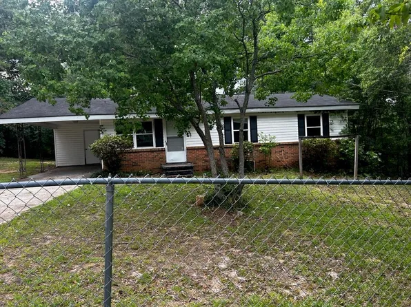 105 Bryant St, Abbeville, AL 36310