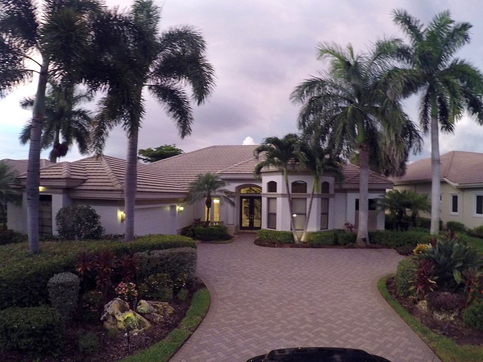 1st image of 10229 Idle Pine Ln