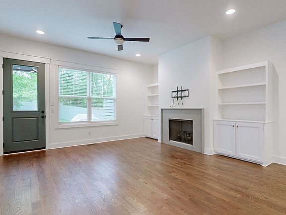 5th image of 2008A Rosemary Ln