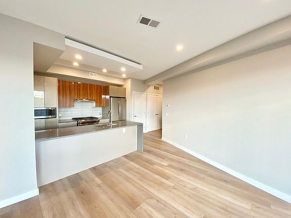 4th image of 519 Poplar St #G1o8