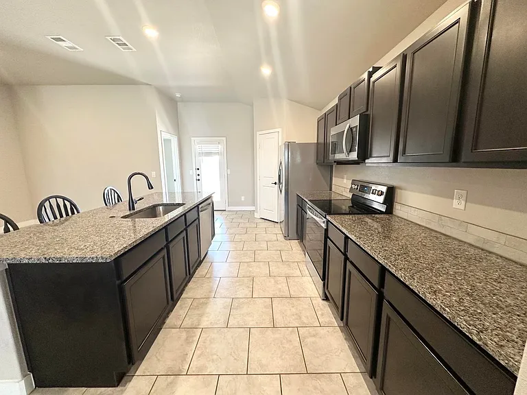6802 Stake Ave — Photo 4