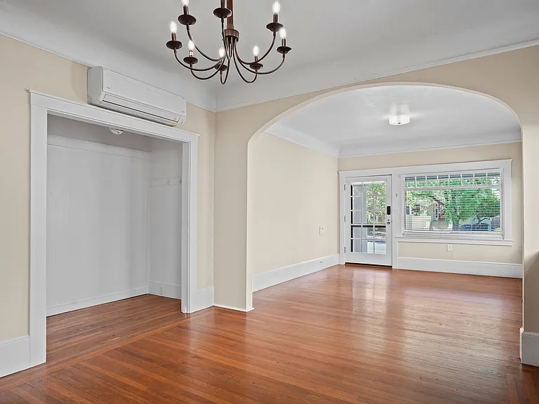2615 P St #1 — Photo 8