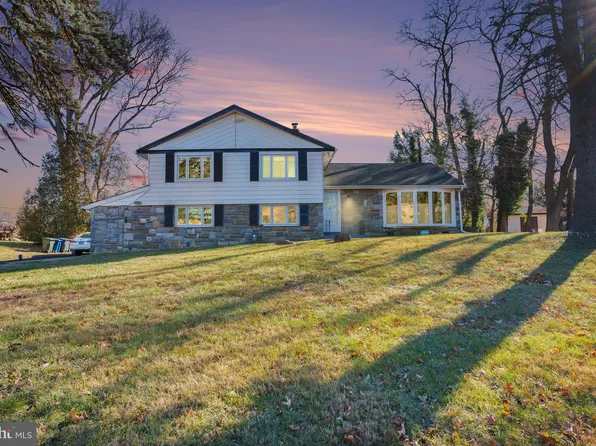 1875 Lippincott Rd, Huntingdon Valley, PA 19006