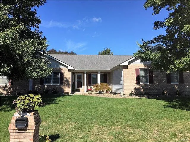 11 Mary Ct photo 1