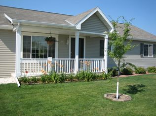 4626 Ridge Ct, Manitowoc, WI 54220