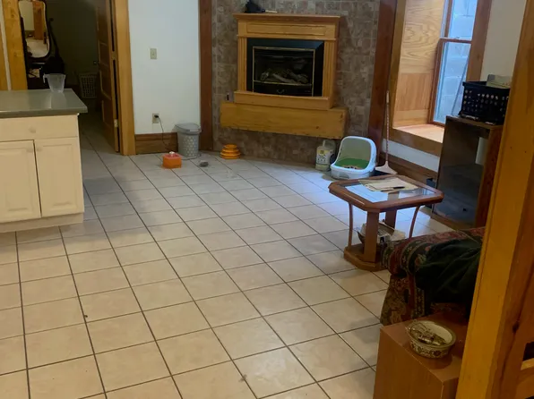 317 E Grand River Ave #D, Lansing, MI 48906