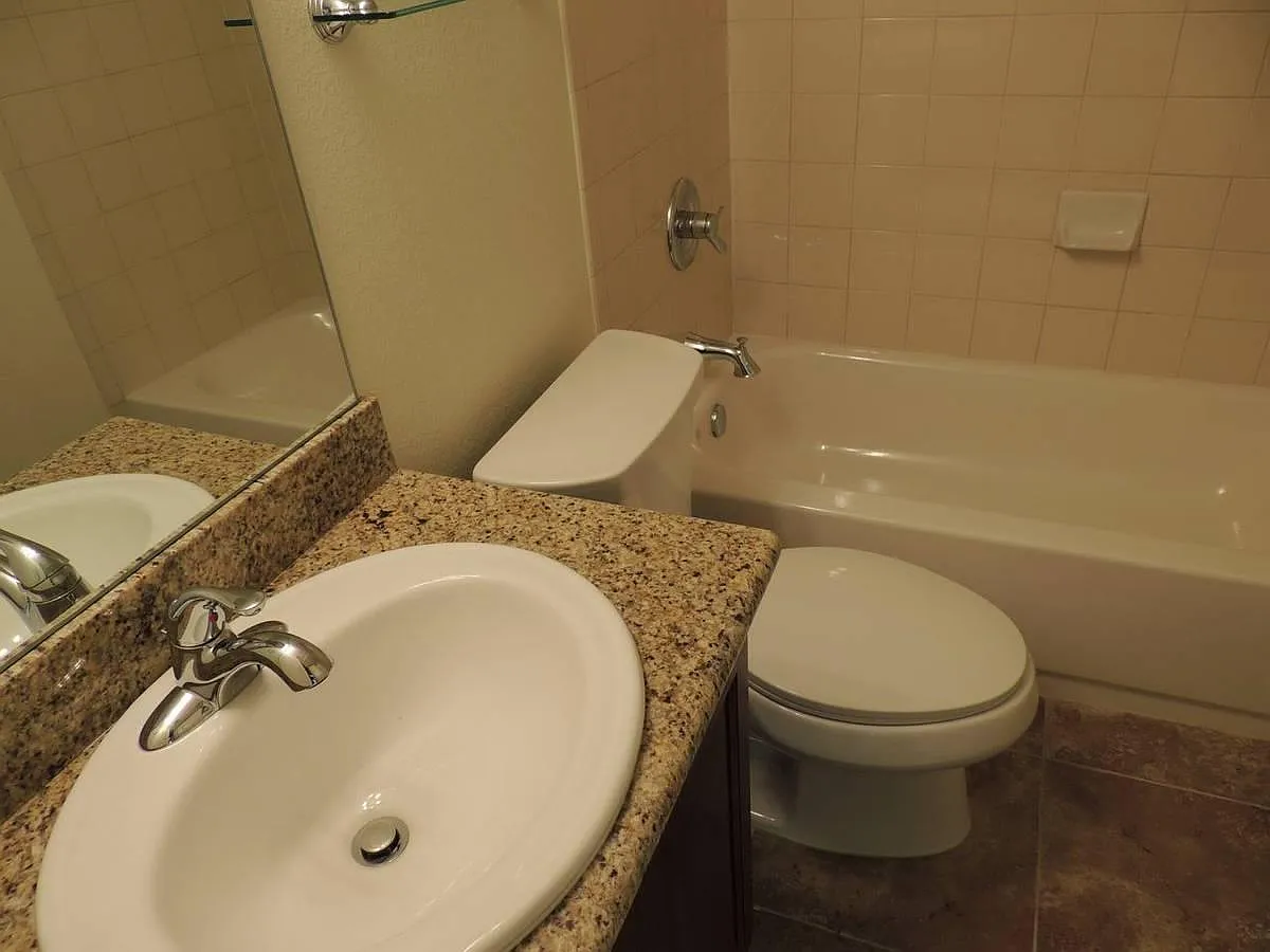 1 bed, 686 sqft, $899 — Photo 4