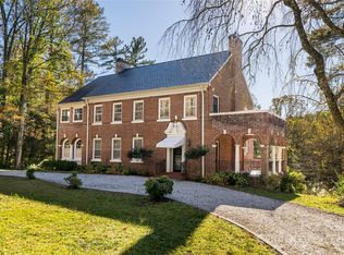 325 Vanderbilt Rd, Asheville, NC 28803