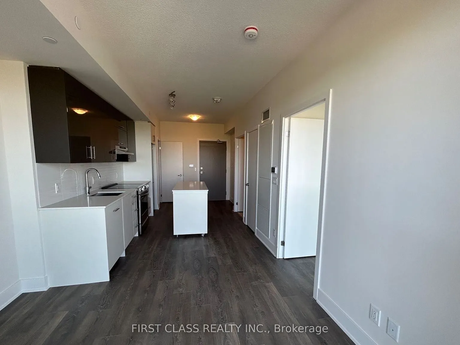 2 bed, $2,350 — Photo 4