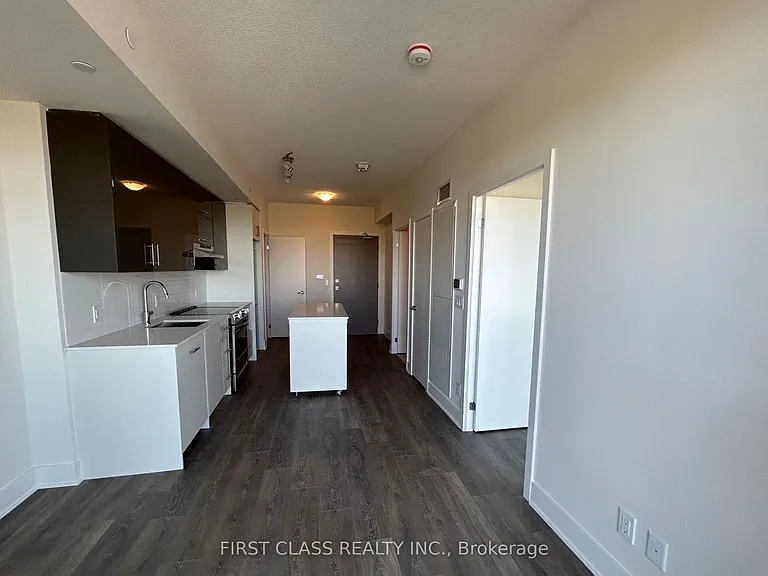 188 Fairview Mall Dr #1010 — Photo 4