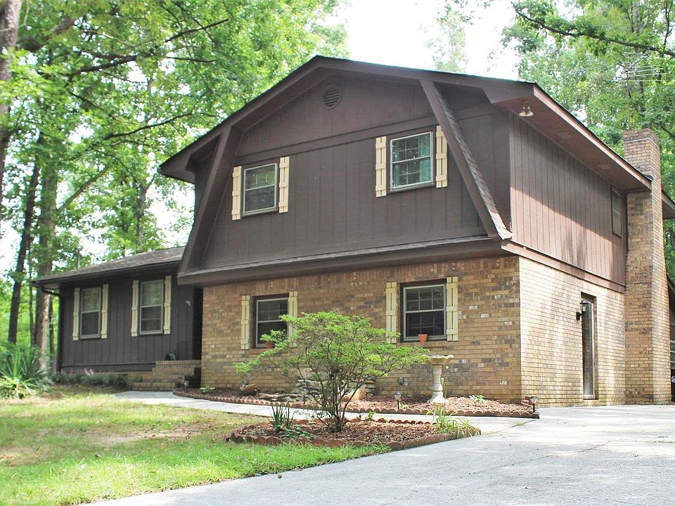 1st image of 2482 Poplar St