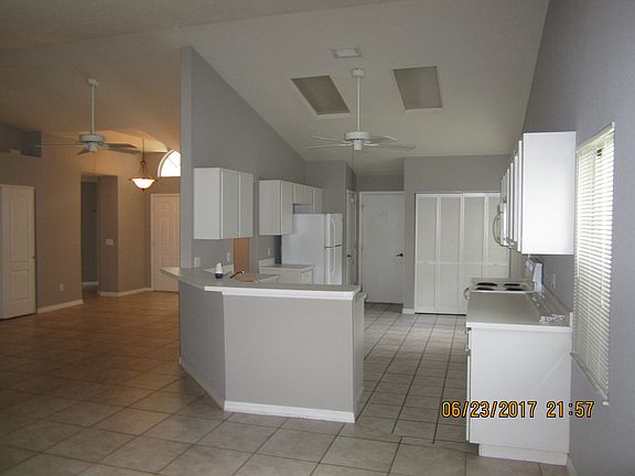 4th image of 18112 Swan Lake Dr