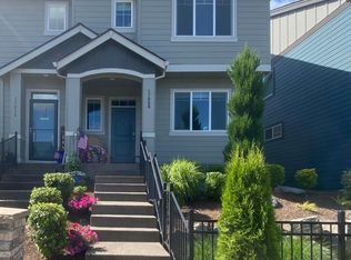 17068 SE Crossroads Ave, Happy Valley, OR 97086