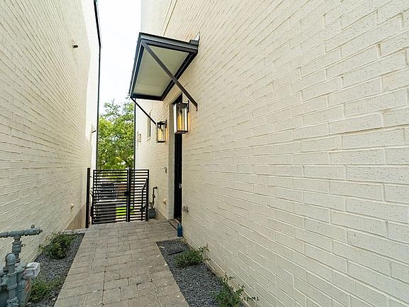3rd image of 1719 Spyglass Dr #9
