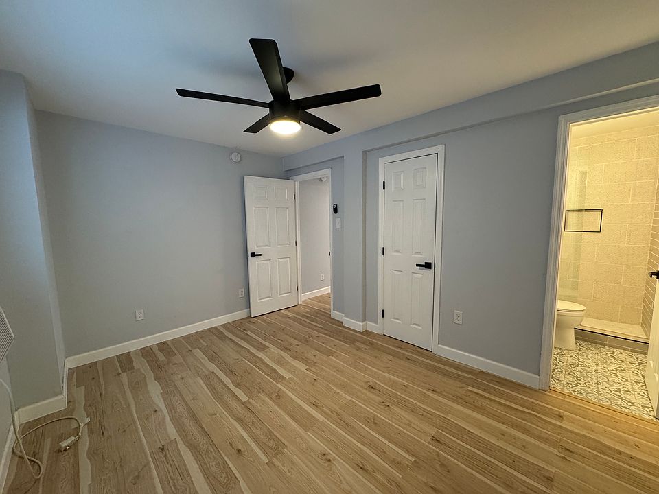 2nd image of 121 18th Ave N APT 3