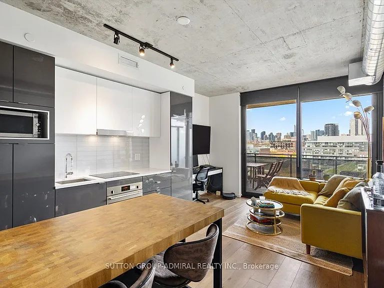 21 Lawren Harris Sq #805 — Photo 1