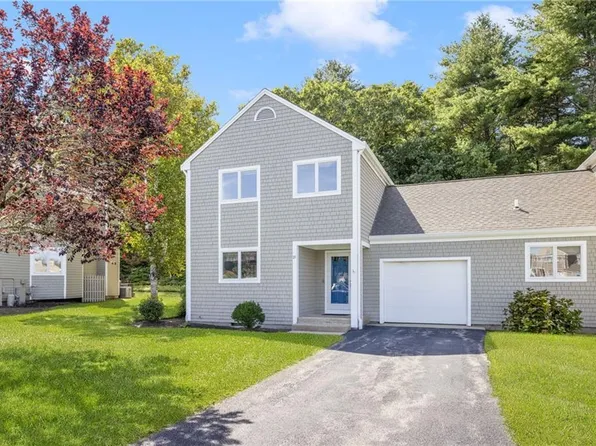21 Woodlawn Cir #21, Hope Valley, RI 02832