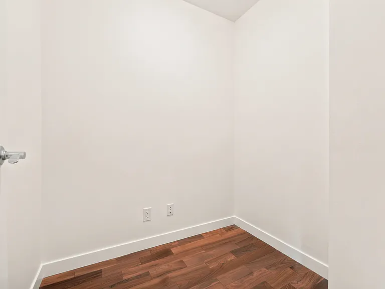 4028 Knight St #516 — Photo 17
