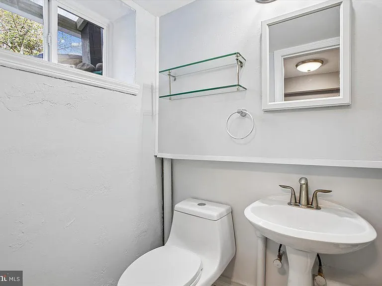 1305 Key Dr — Photo 34