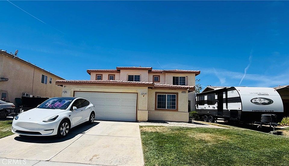 1st image of 45313 Robinson Dr